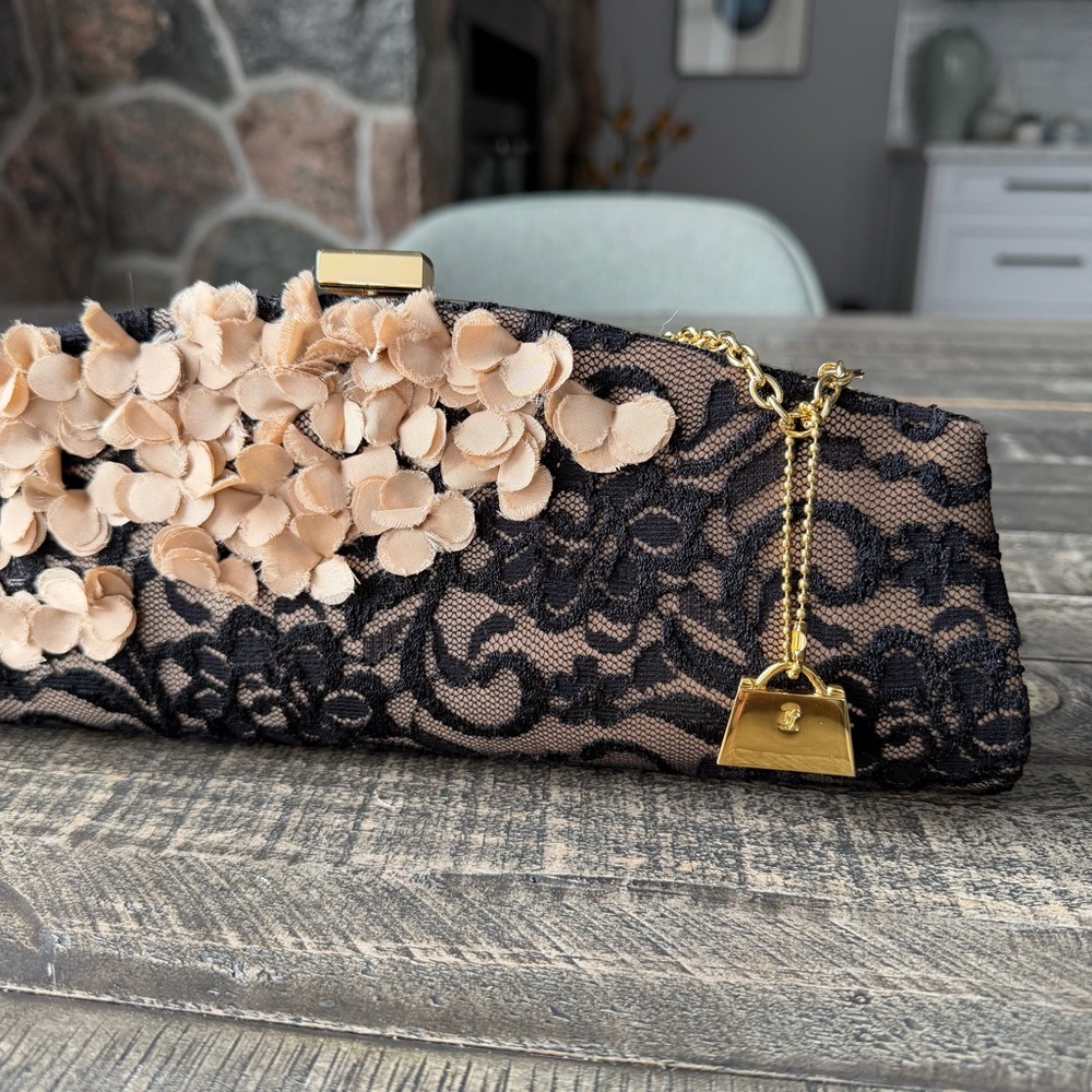 Jeanne Lottie 3D Flower and Lace Evening Bag - Picture 4 of 7